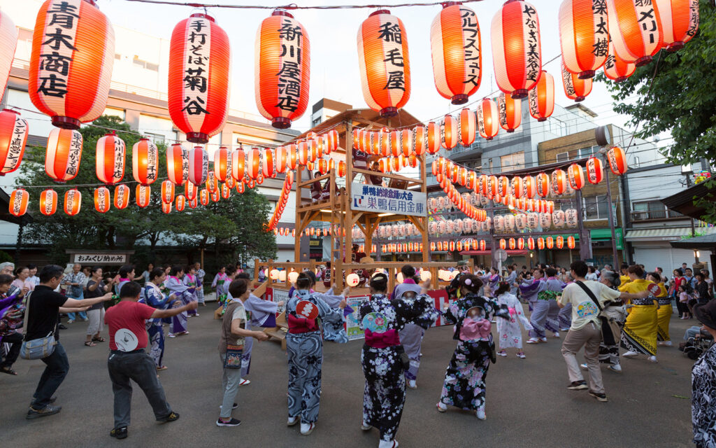 bon odori - 10 Japanese Summer Traditions